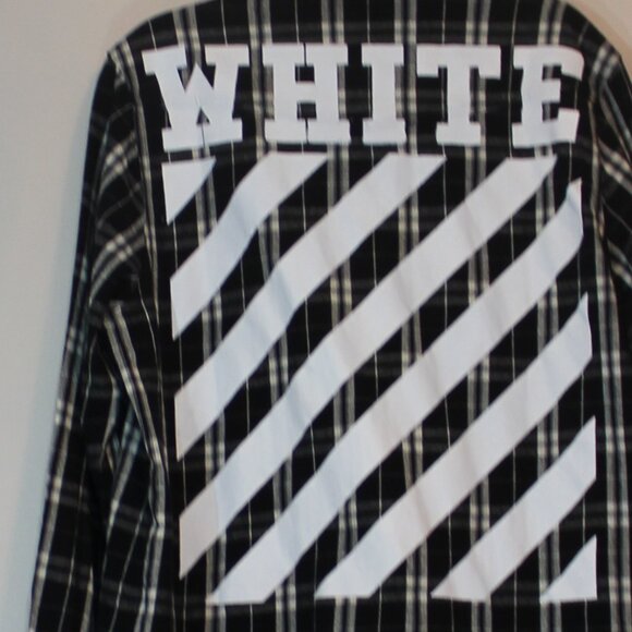 Off-White Checkered Plaid Flannel Shirt  Black  White men  size medium - Picture 8 of 8